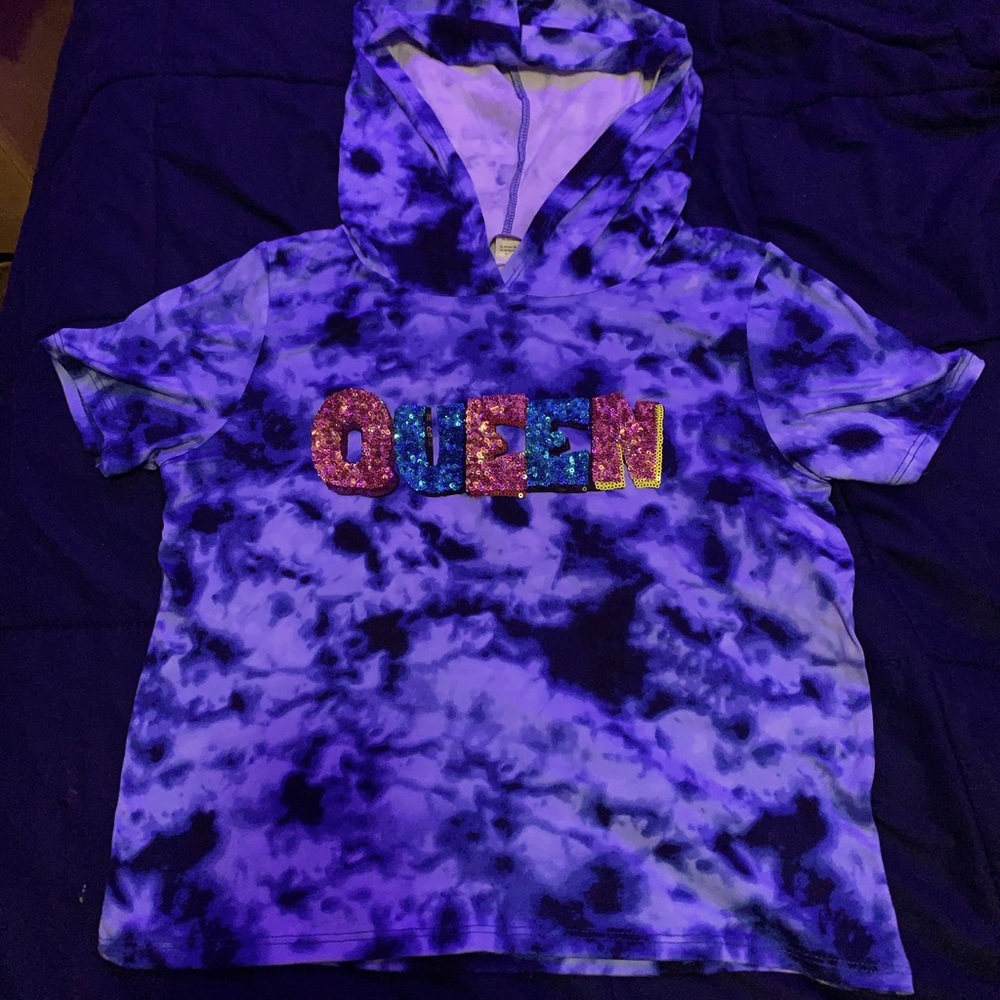 Blue tie dye queen crop hoodie shirt